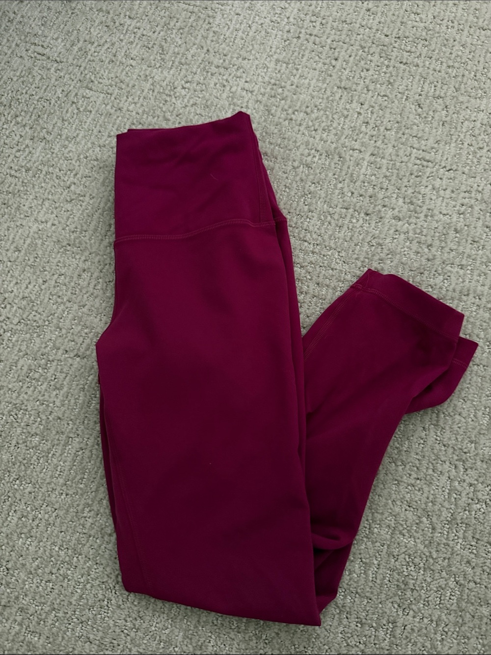 High-Waist Active Leggings in Deep Berry